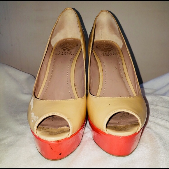 VINCE CUMOTO Cream & Orange High Heel Platform - Picture 6 of 8